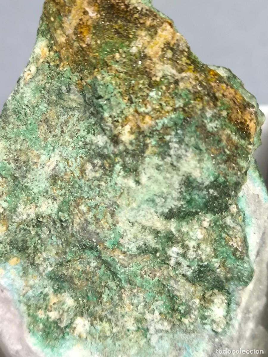 Coleccionismo de minerales: BROCHANTITA - MINERAL. 4x4. Girona