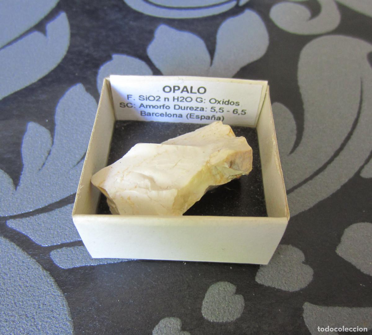 Coleccionismo de minerales: MINERAL OPALO MINERALES EN CAJA 4X4 CM