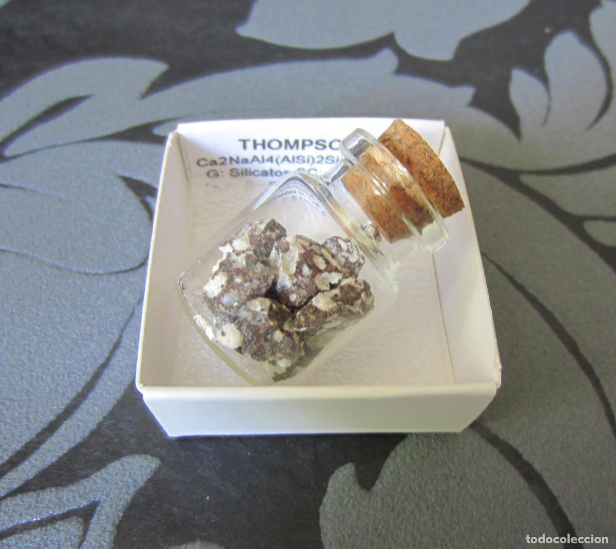 Coleccionismo de minerales: MINERAL THOMPSONITA MINERALES EN CAJA 4X4 CM