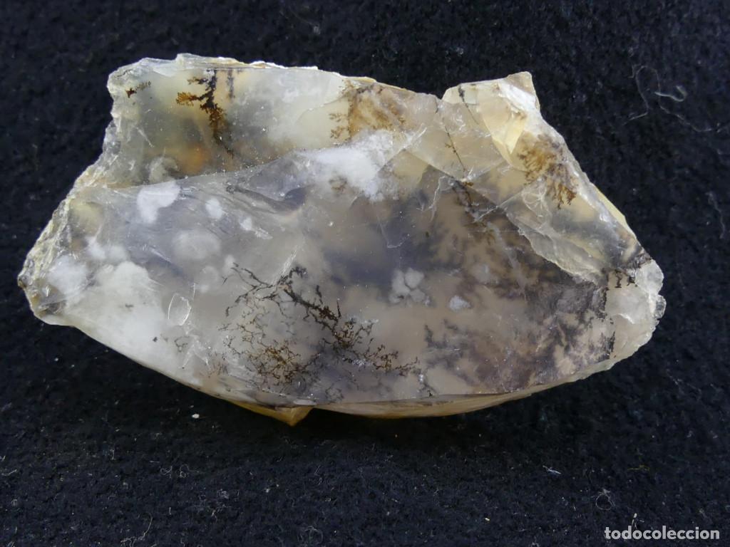 Coleccionismo de minerales: &Oacute;palo y dendrita, Agua Amarga, Almer&iacute;a
