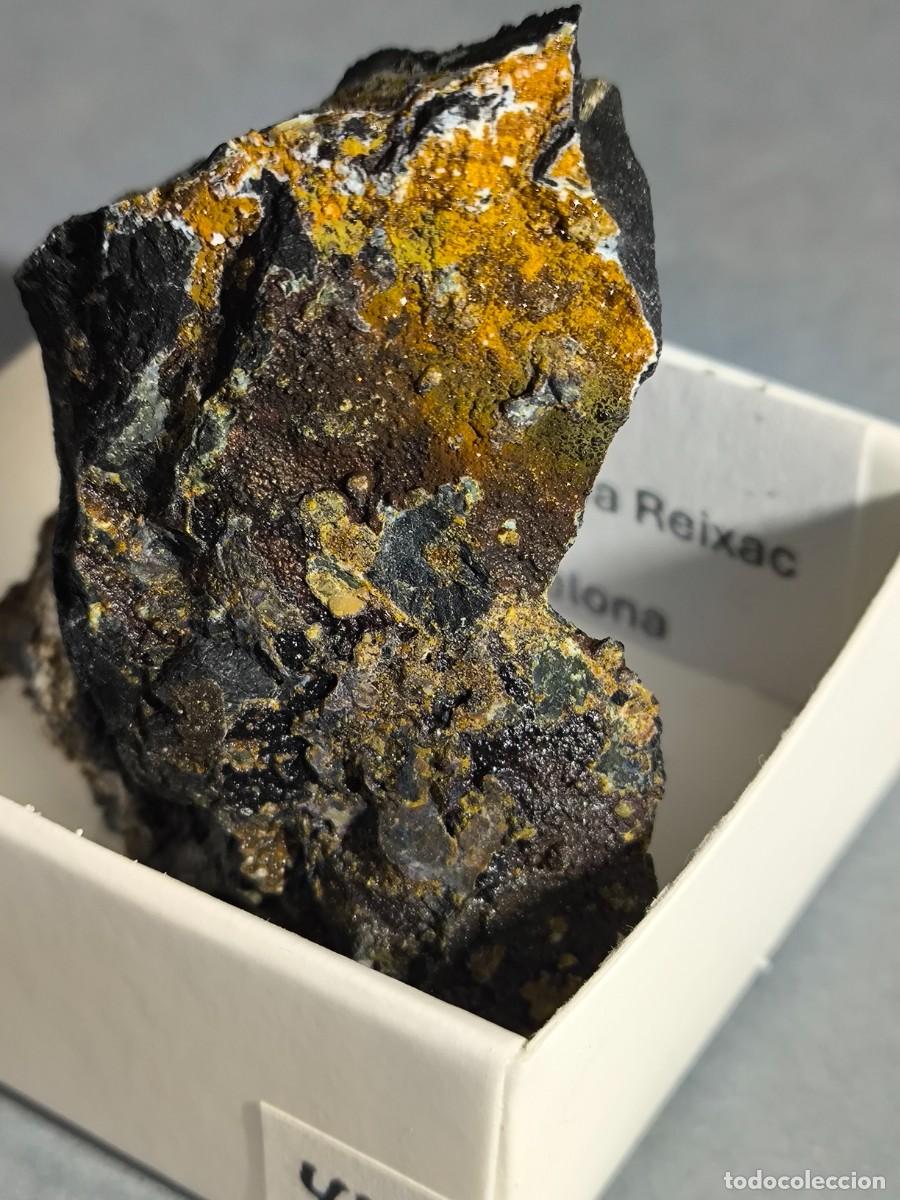 Coleccionismo de minerales: JAROSITA - MINERAL. Barcelona 4x4
