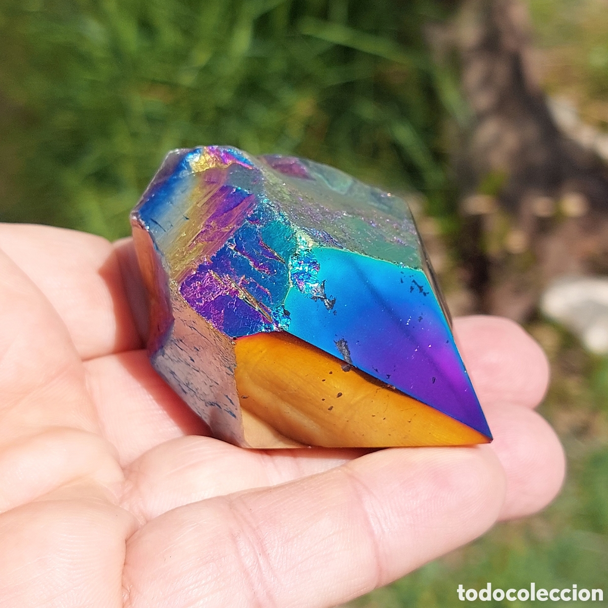 Coleccionismo de minerales: Cuarzo Titanio Arco&iacute;ris de Brasil 6,1 cm