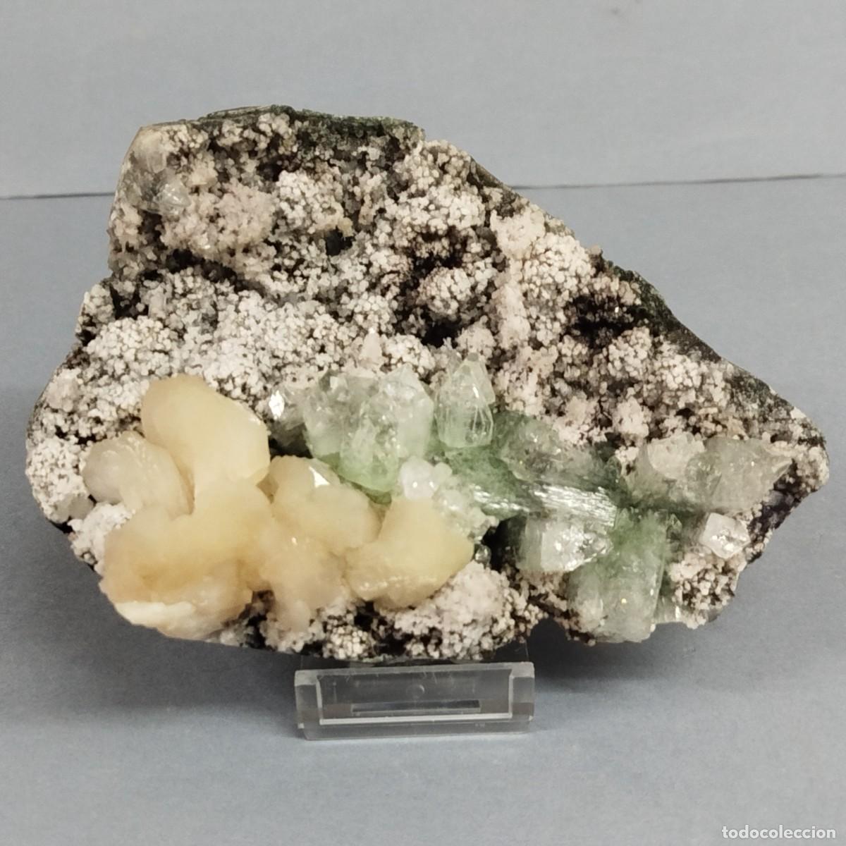 Coleccionismo de minerales: APOFILITA+ ESTILBITA - India . MINERAL