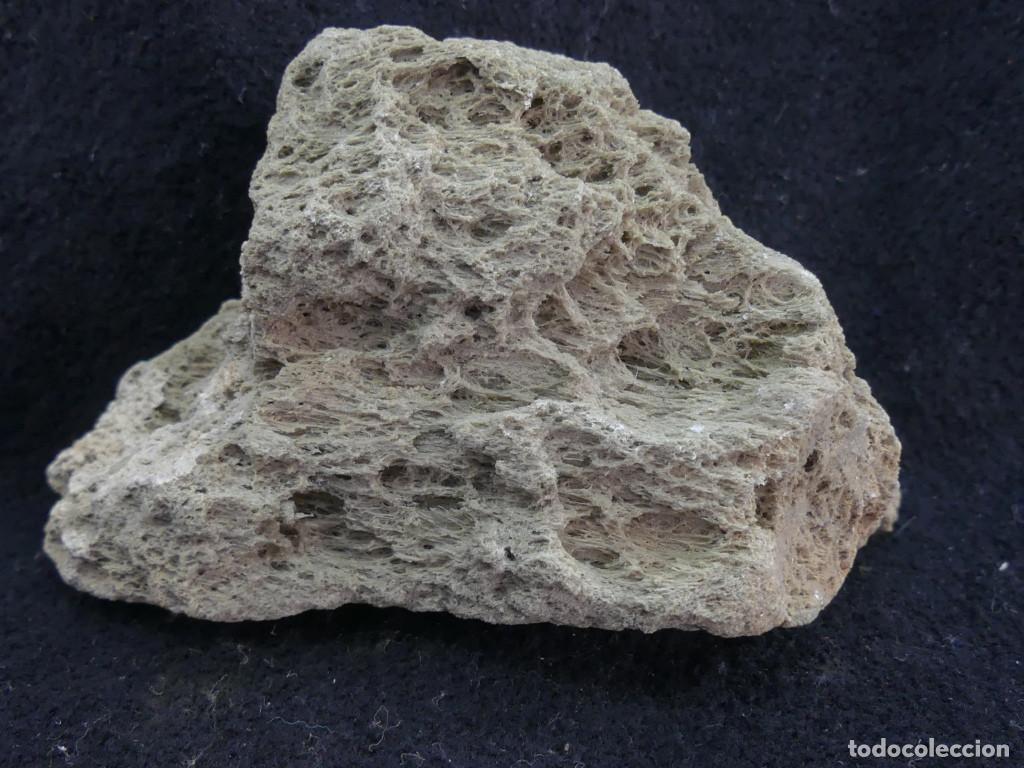 Coleccionismo de minerales: Pumita, Vesubio, Italia