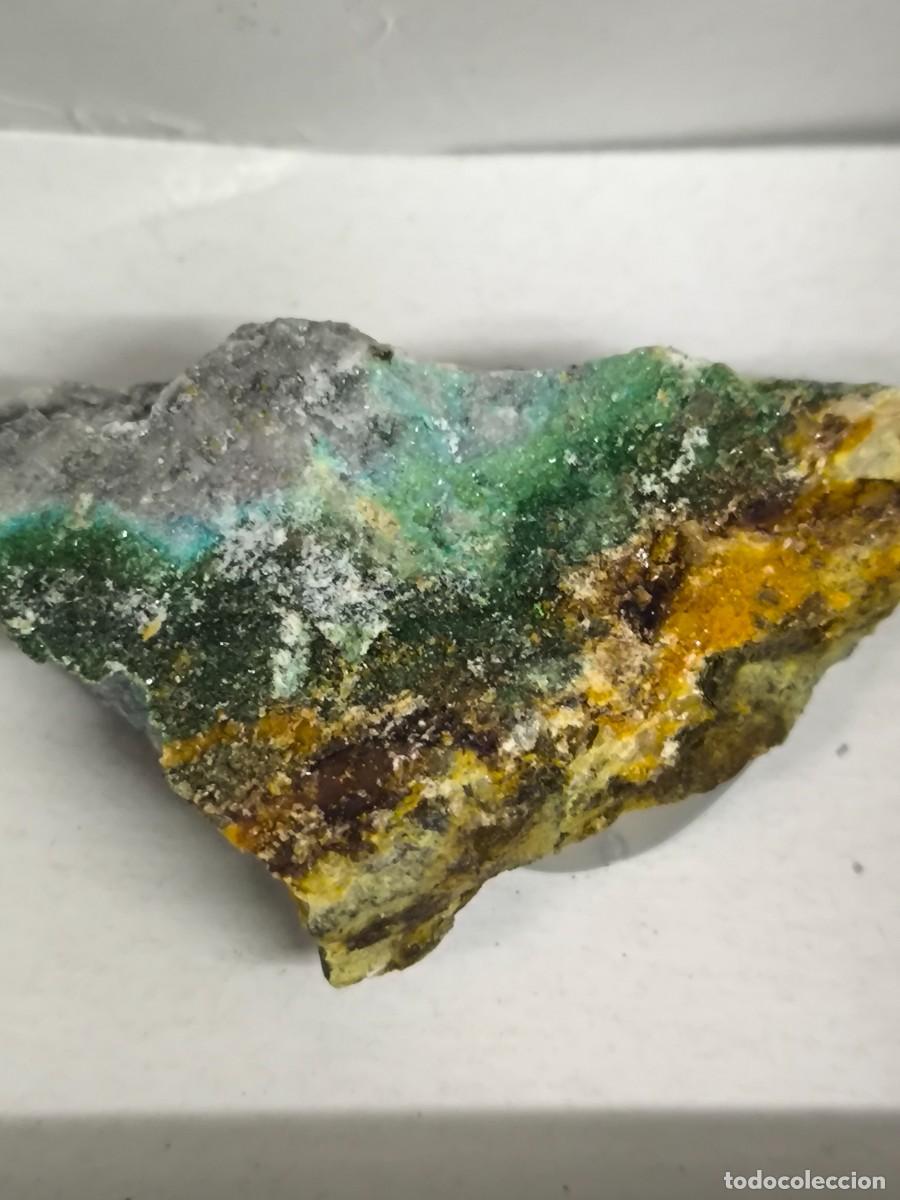 Coleccionismo de minerales: BROCHANTITA - MINERAL. 4x4. Girona