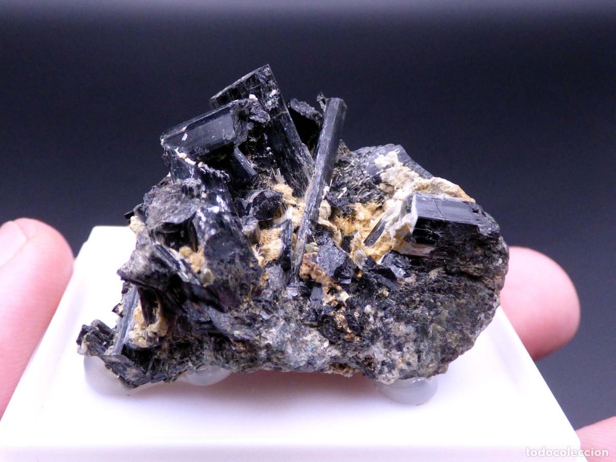 Coleccionismo de minerales: ✅FDMINERALS✅ ⚒️ FERROACTINOLITA ⚒️ Baza, Granada, Andaluc&iacute;a, Espa&ntilde;a - L+9