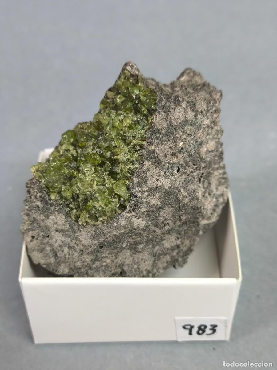 Coleccionismo de minerales: OLIVINO - MINERAL. Australia