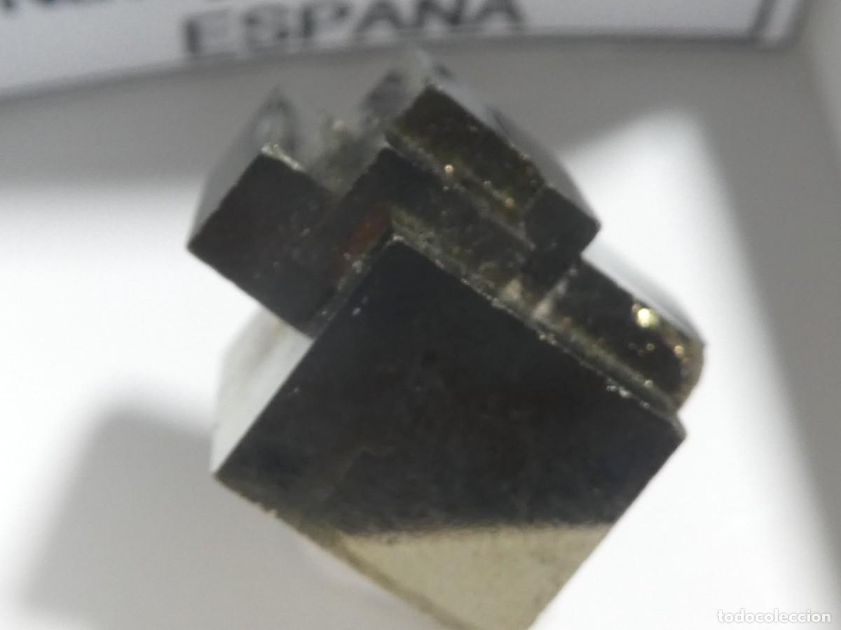Coleccionismo de minerales: (235) PIRITA, LA RIOJA, ESPA&Ntilde;A.