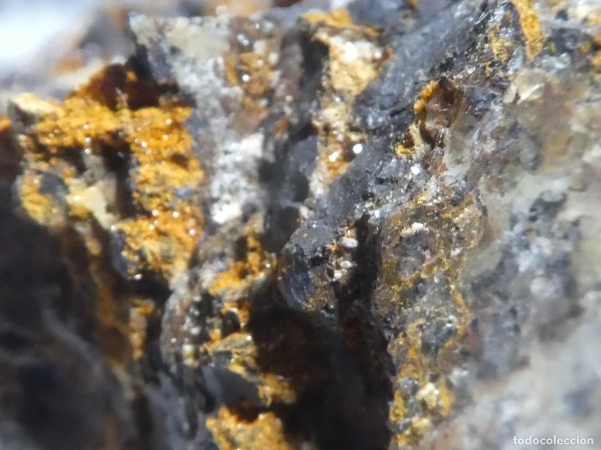 Coleccionismo de minerales: (249) CALDERONITA, BADAJOZ, ESPA&Ntilde;A.