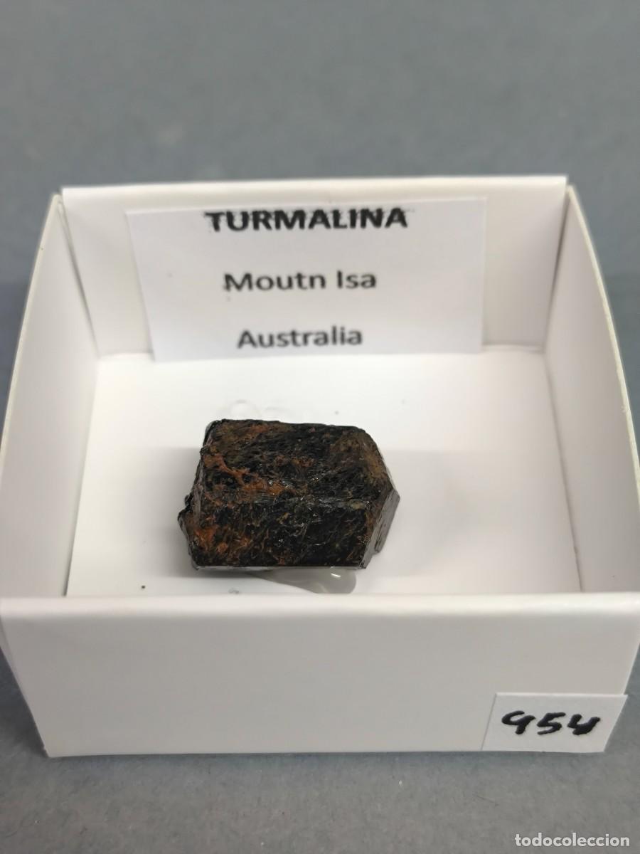Collezionismo di minerali: TURMALINA (Dravita) - MINERAL. Australia 4x4