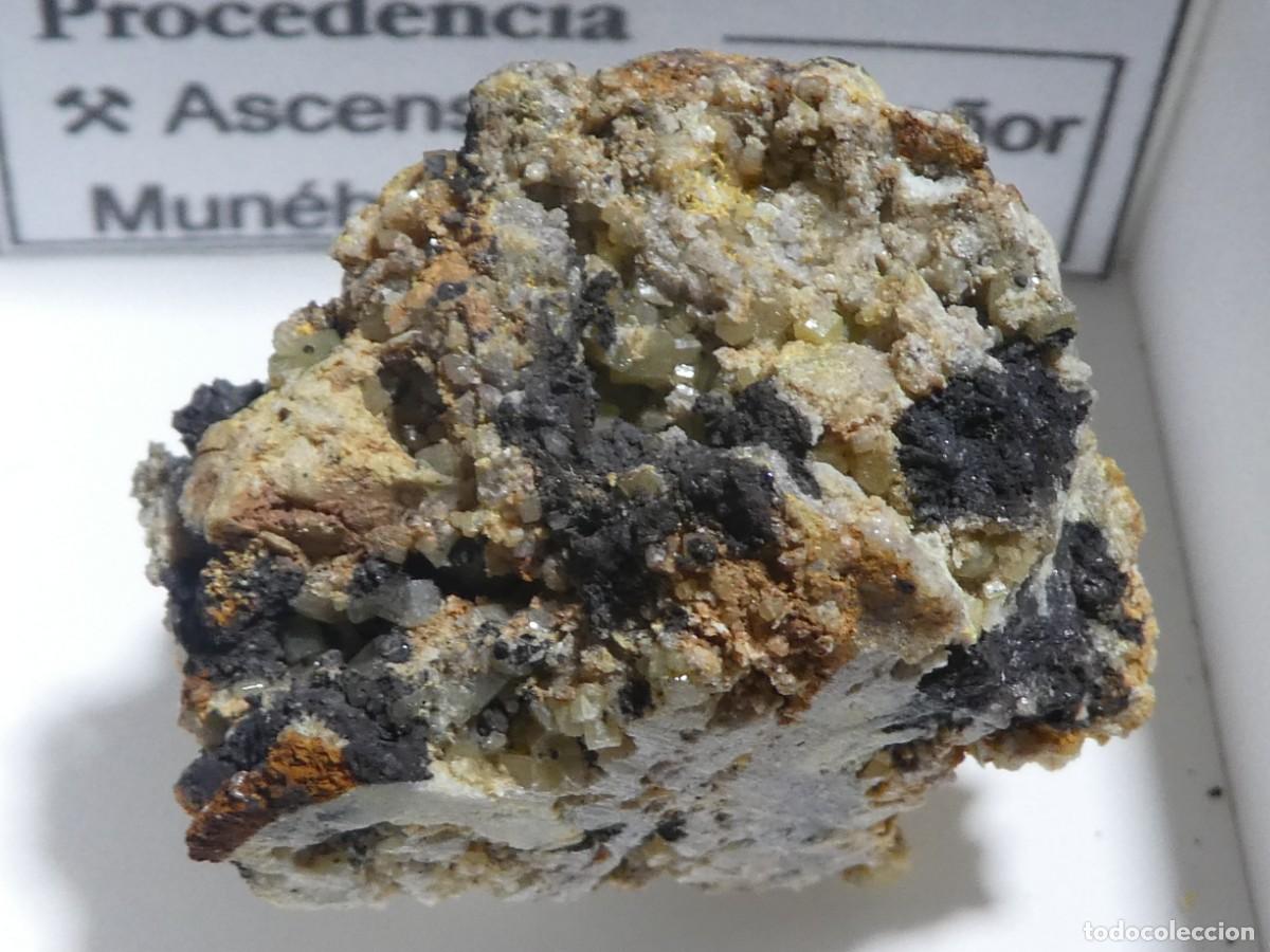 Coleccionismo de minerales: (084) CESAROLITA + PIROMORFITA, ZARAGOZA, ESPA&Ntilde;A.