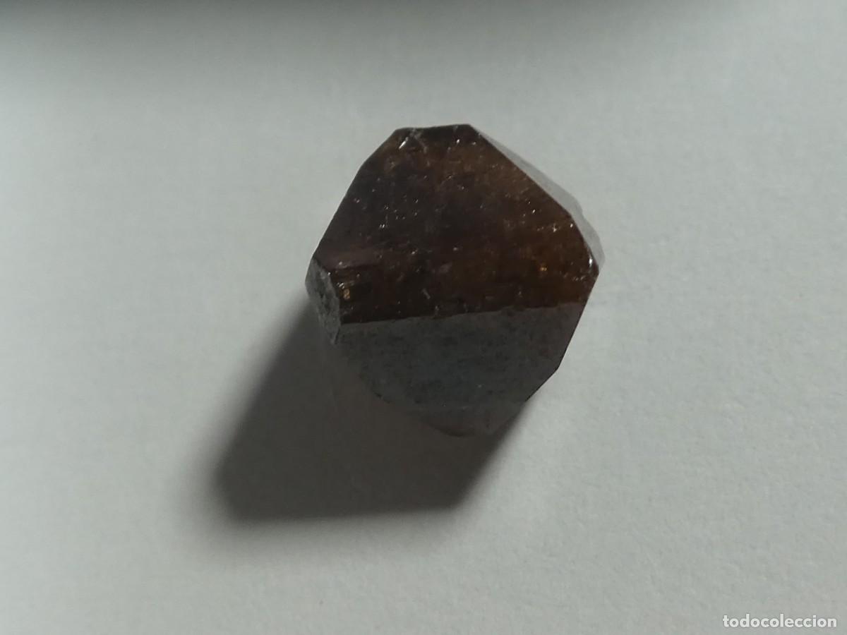 Coleccionismo de minerales: (009) ZIRCON, BRASIL.