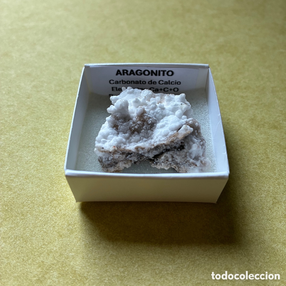 Coleccionismo de minerales: MINERAL ARAGONITO MINERALES EN CAJAS DE 4x4CM