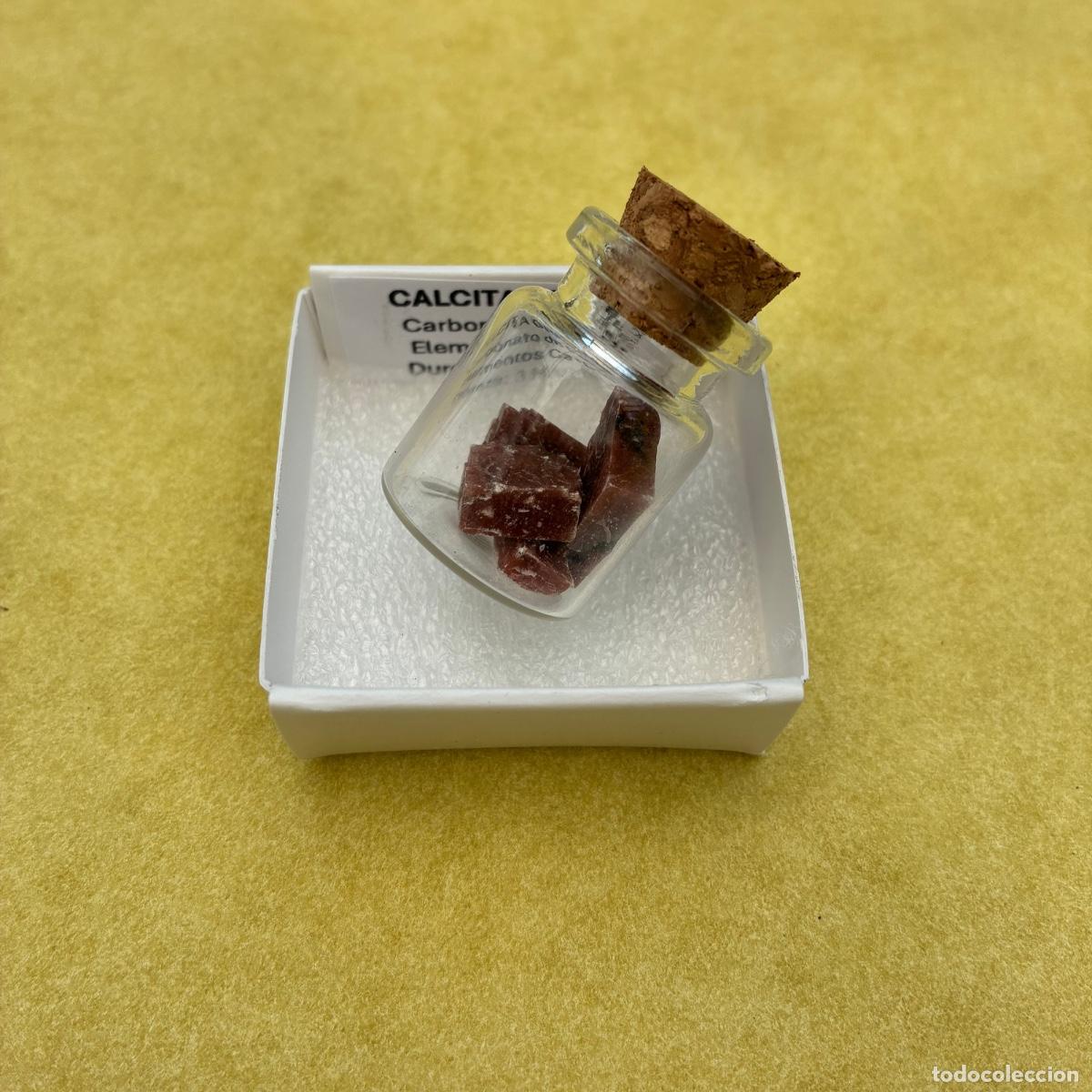 Coleccionismo de minerales: MINERAL CALCITA GRANATE MINERALES EN CAJA DE 4x4CM