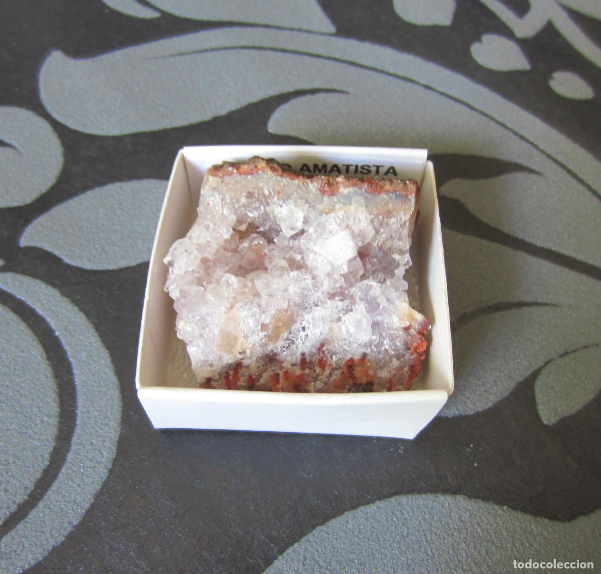 Coleccionismo de minerales: MINERAL CUARZO AMATISTA MINERALES EN CAJA 4X4 CM