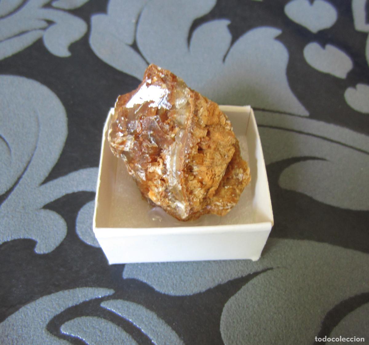 Coleccionismo de minerales: MINERAL CALCITA MARRON MINERALES EN CAJA 4X4 CM