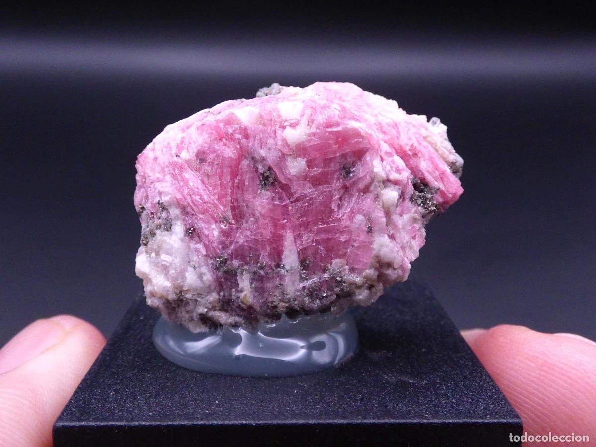 Coleccionismo de minerales: ✅FDMINERALS✅ ⚒️ RODONITA ⚒️ Mina San Mart&iacute;n, Chiurucu, Huallanca, Bolognesi, Ancash, Per&uacute; - L+57