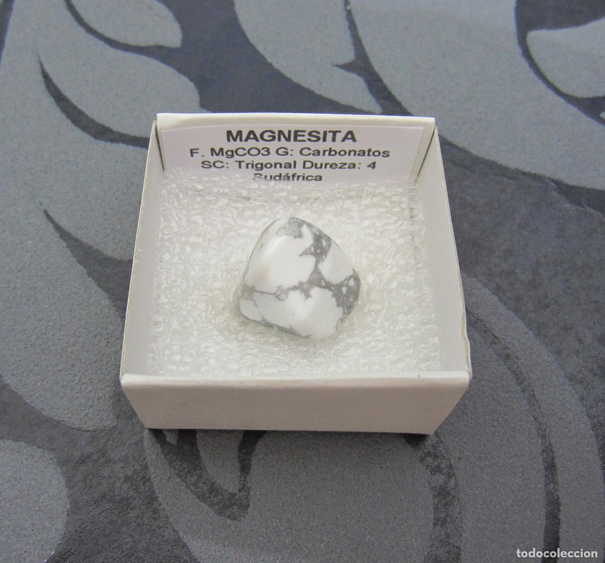 Coleccionismo de minerales: MINERAL MAGNESITA MINERALES EN CAJA 4X4 CM
