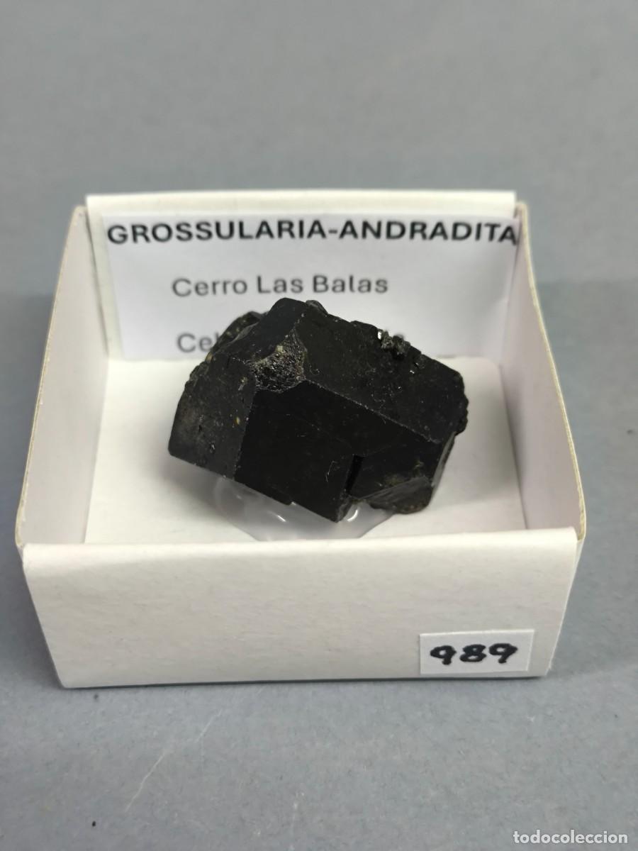 Coleccionismo de minerales: GRANATE GROSSULARIA-ANDRADITA - Mineral
