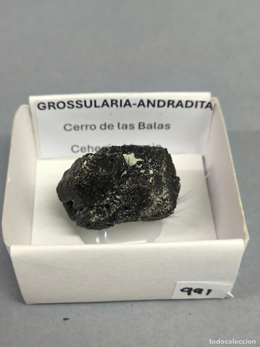 Coleccionismo de minerales: GRANATE GROSSULARIA-ANDRADITA - Mineral