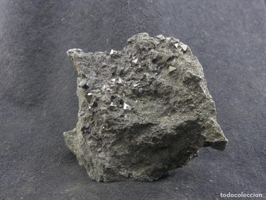 Coleccionismo de minerales: Magnetita, Valuengo, Badajoz