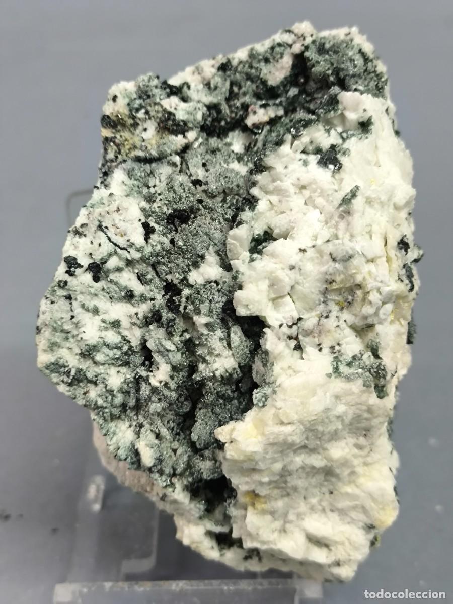 Coleccionismo de minerales: CLORITA+RUTILO - MINERAL. Almeria