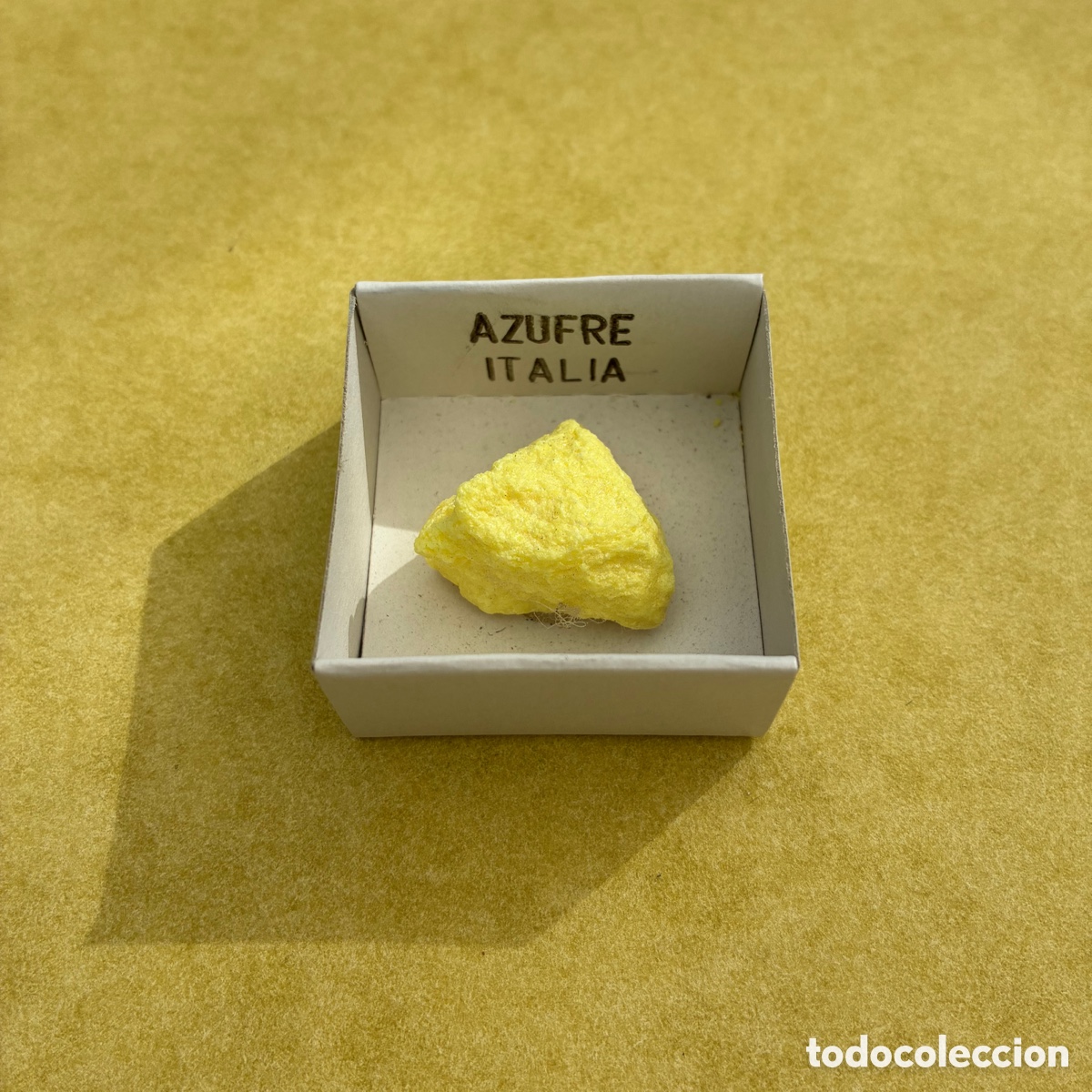 Coleccionismo de minerales: MINERAL AZUFRE MINERALES EN CAJAS DE 4x4 CM