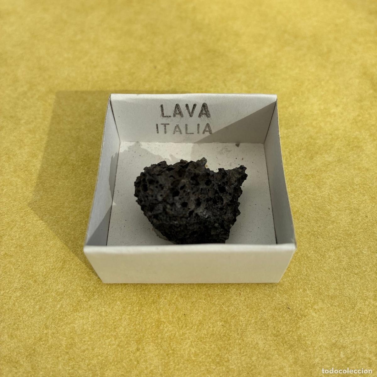 Coleccionismo de minerales: MINERAL LAVA MINERALES EN CAJAS DE 4x4 CM
