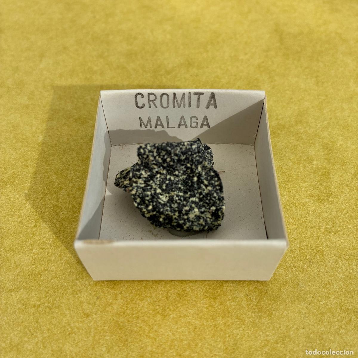 Coleccionismo de minerales: MINERAL CROMITA MINERALES EN CAJAS DE 4x4 CM