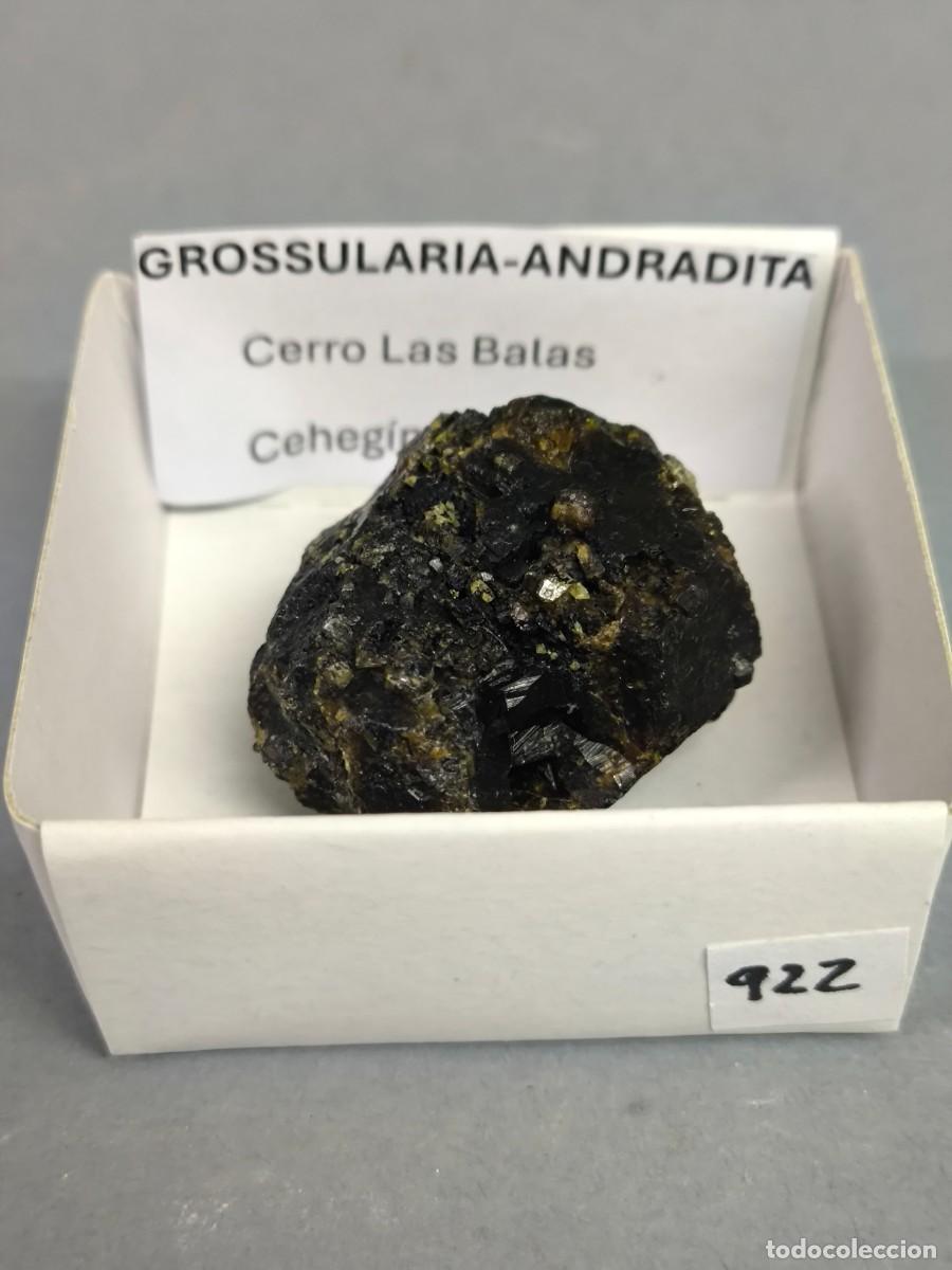 Coleccionismo de minerales: GRANATE GROSSULARIA-ANDRADITA - Mineral