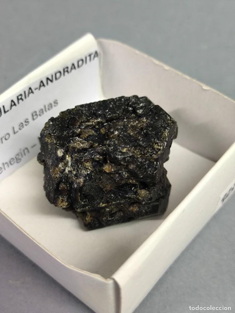 Coleccionismo de minerales: GRANATE GROSSULARIA-ANDRADITA - Mineral