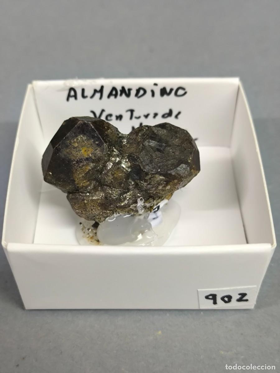 Coleccionismo de minerales: GRANATE ALMANDINO- Mineral. Madrid. 4x4