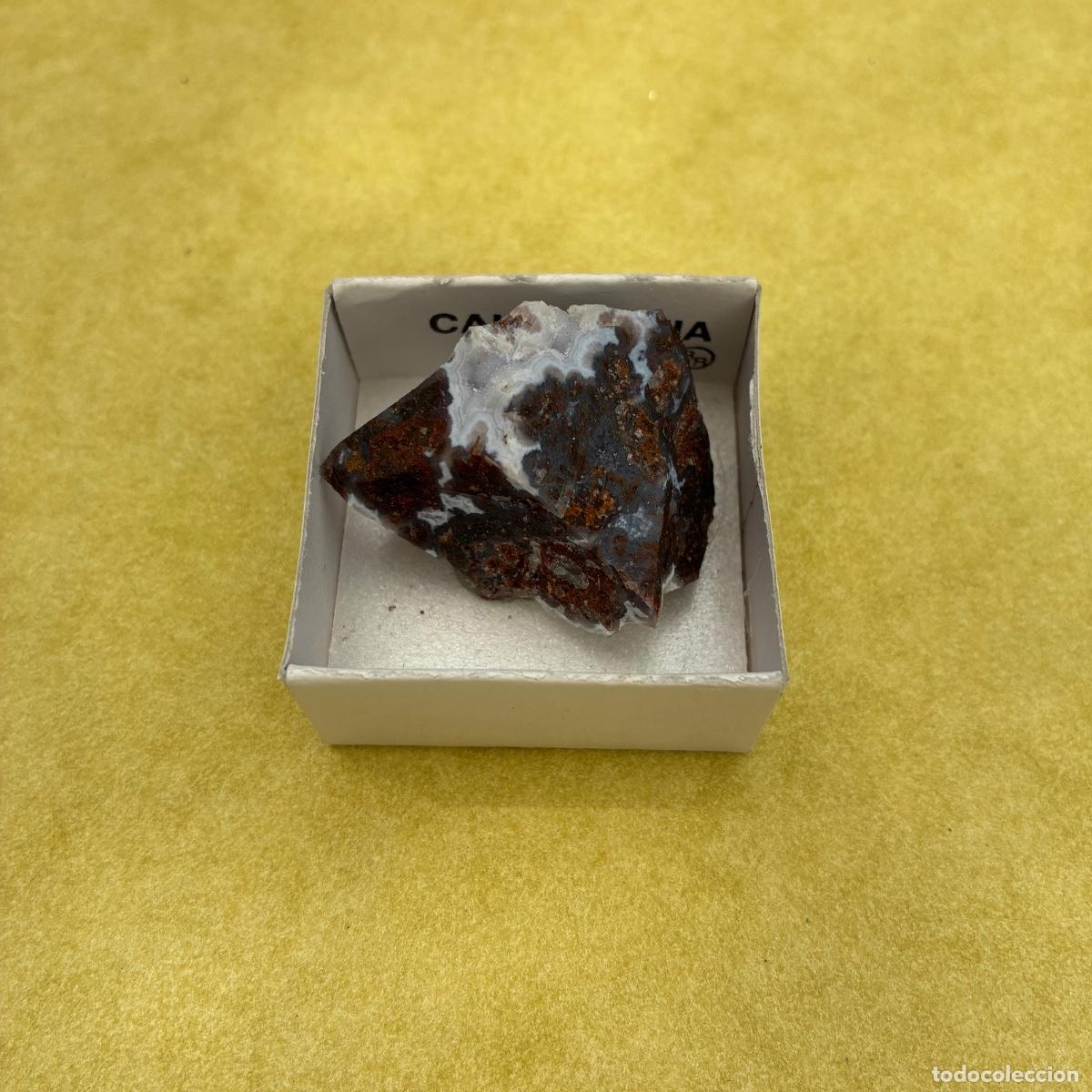 Coleccionismo de minerales: MINERAL CALCEDONIA MINERALES EN CAJAS DE 4x4CM
