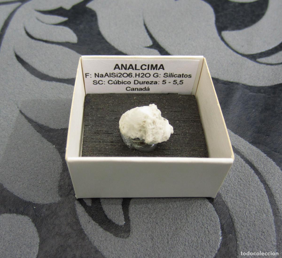 Coleccionismo de minerales: MINERAL ANALCIMA MINERALES EN CAJA 4X4 CM