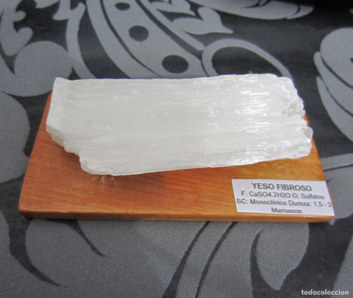 Coleccionismo de minerales: MINERAL YESO FIBROSO MINERALES GRAN FORMATO