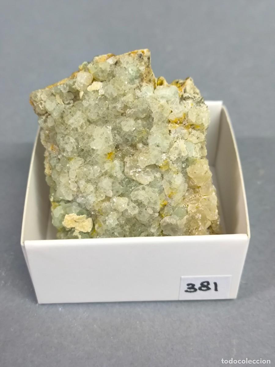 Coleccionismo de minerales: FLUORITA - MINERAL. Barcelona . 4x4