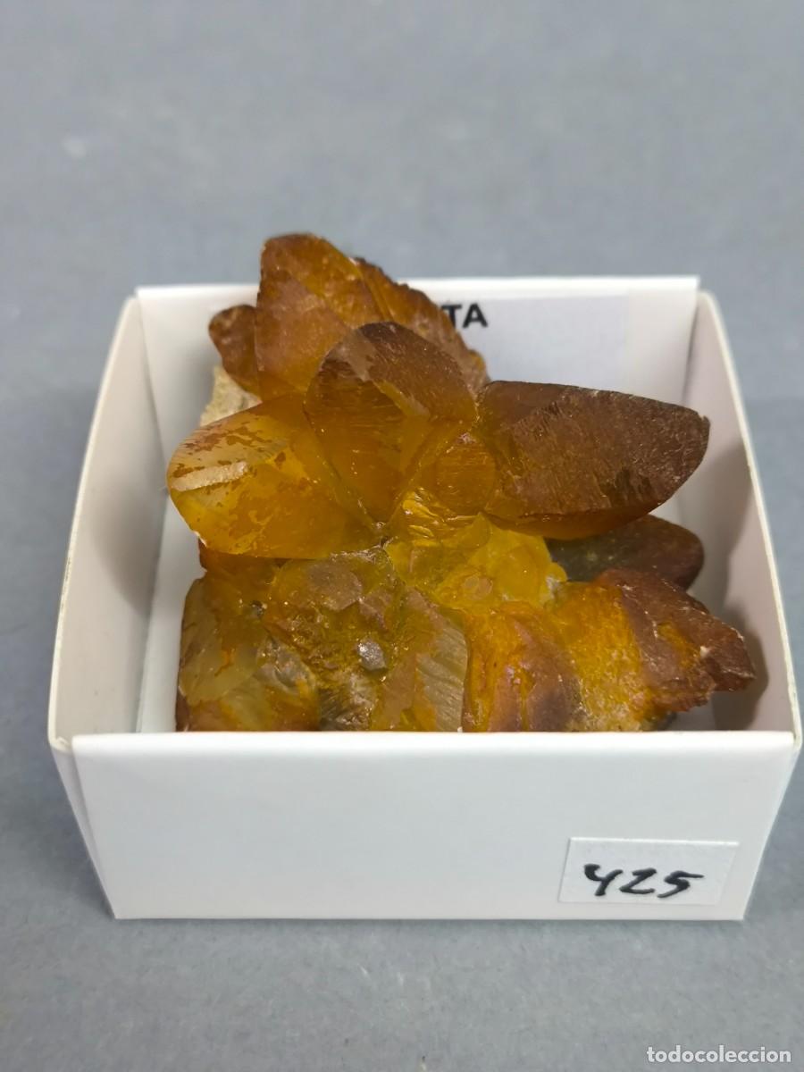 Coleccionismo de minerales: CALCEDONIA - MINERAL. Cantabria