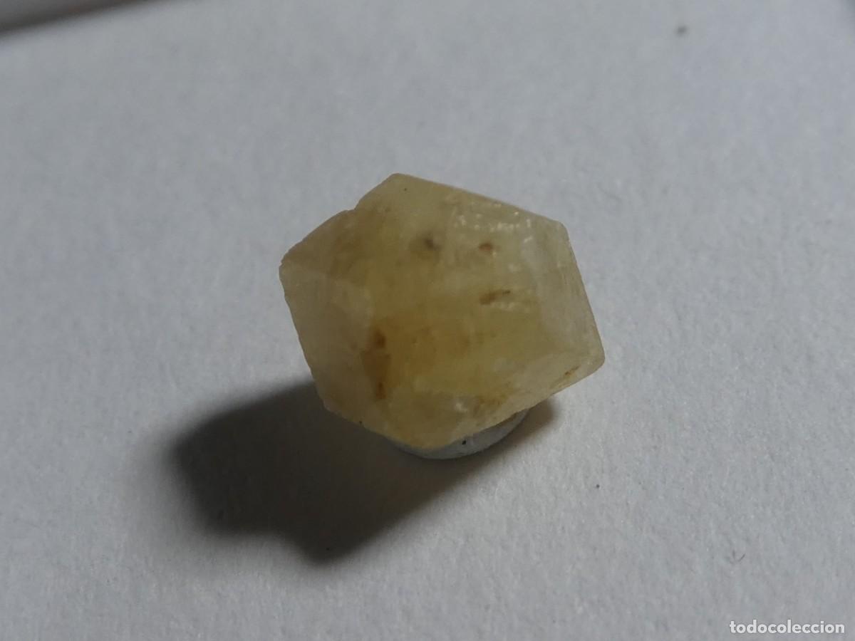 Coleccionismo de minerales: (292) LONDONITA-RHODIZITA, MADAGASCAR.