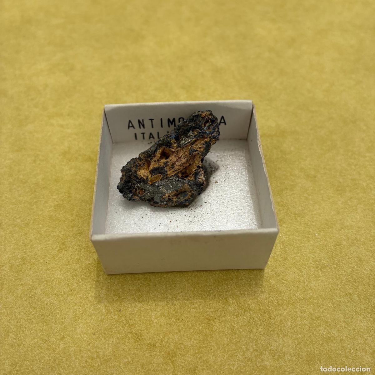 Coleccionismo de minerales: MINERAL ANTIMONITA MINERALES EN CAJAS DE 4x4CM