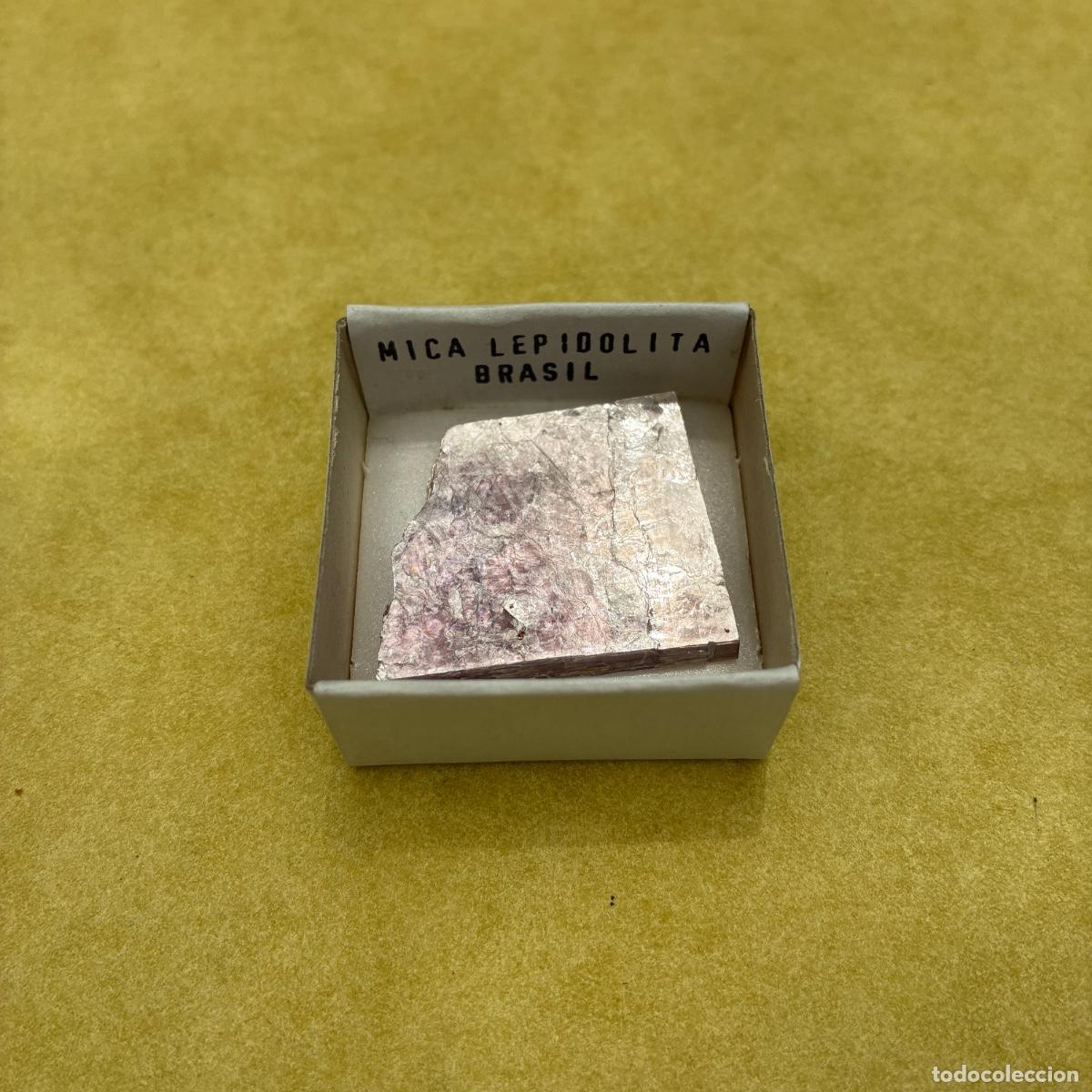 Coleccionismo de minerales: MINERAL MICA LEPIDOLITA MINERALES EN CAJAS DE 4x4CM