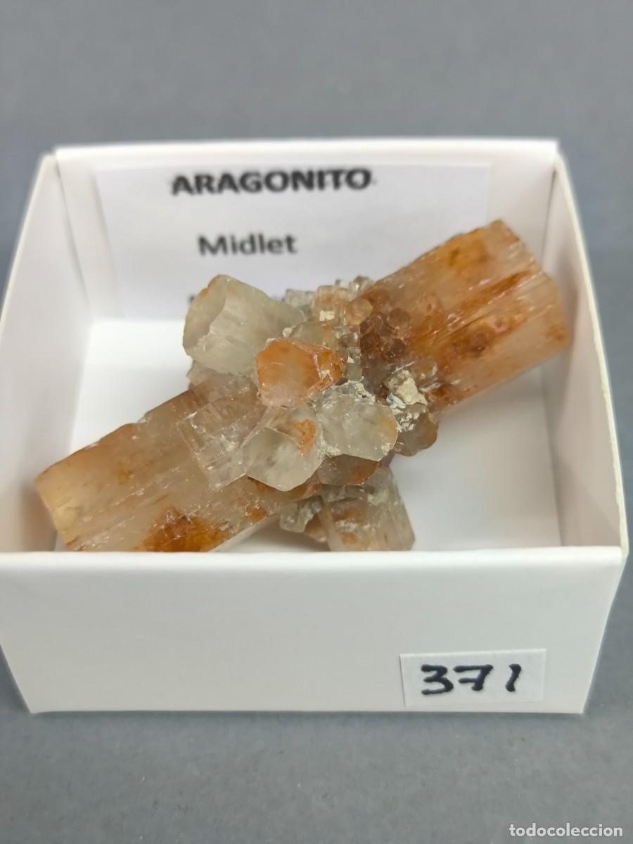 Coleccionismo de minerales: ARAGONITO - MINERAL. Marruecos .4x4