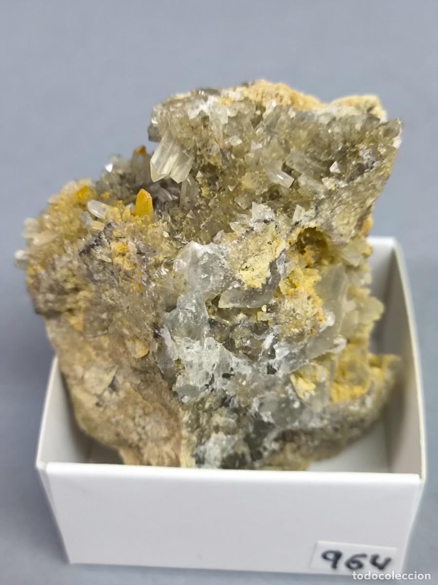 Coleccionismo de minerales: CELESTINA - MINERAL. Ja&eacute;n. 4x4