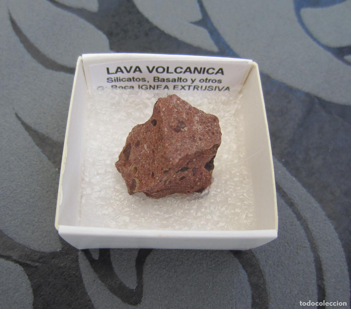 Coleccionismo de minerales: MINERAL ROCAS LAVA VOLCANICA MINERALES EN CAJA 4X4 CM