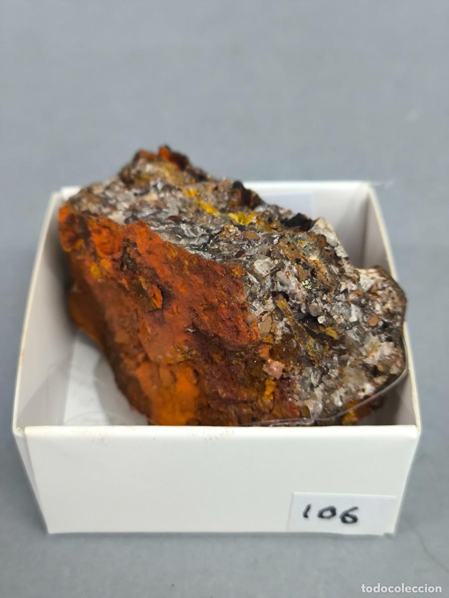 Coleccionismo de minerales: BARITINA - MINERAL. Barcelona . 4x4