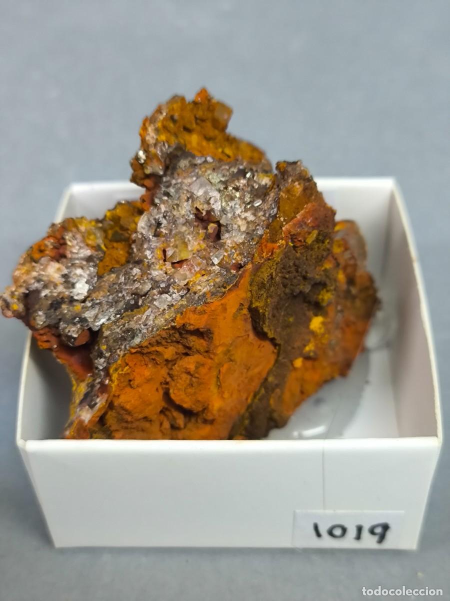 Coleccionismo de minerales: BARITINA - MINERAL. Barcelona . 4x4