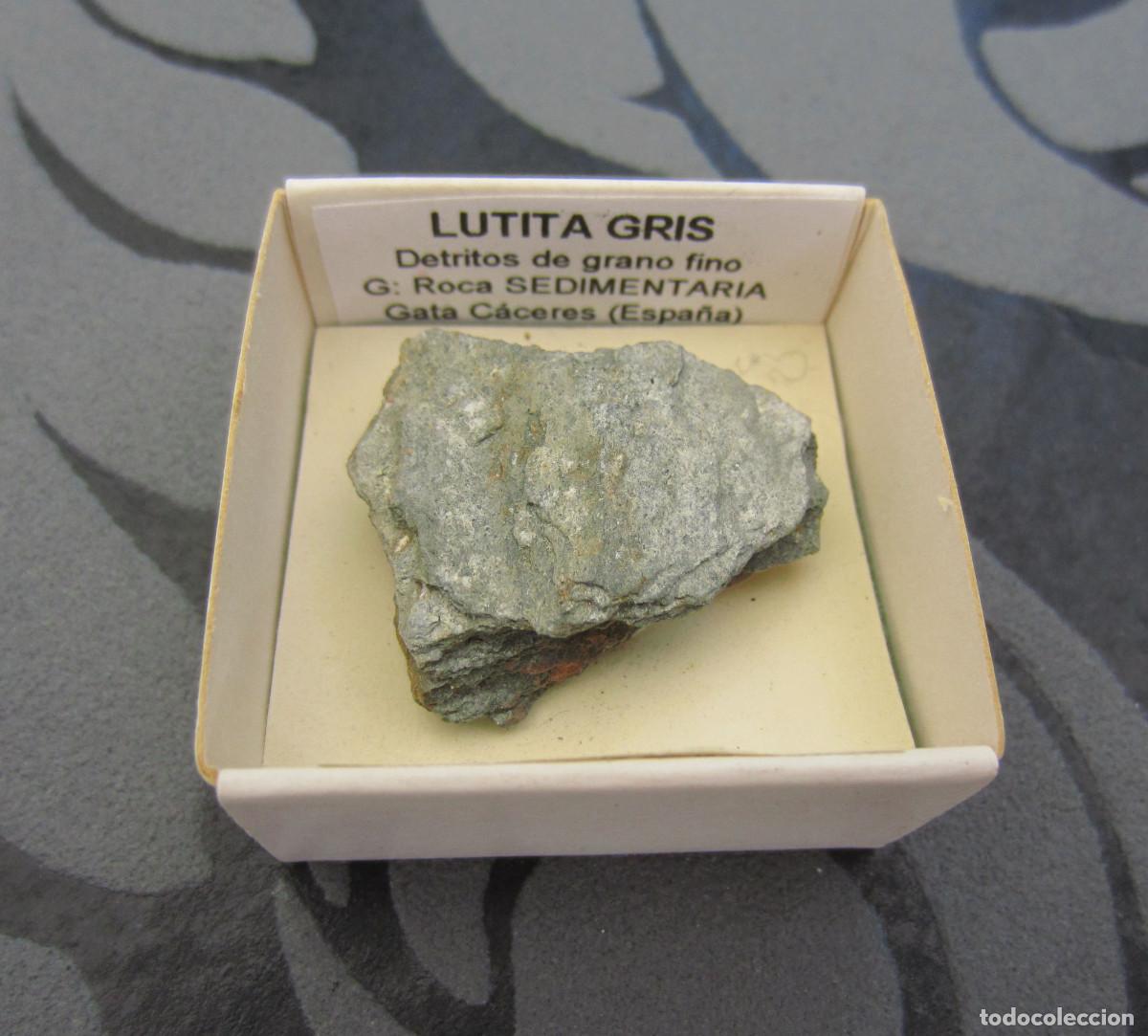Coleccionismo de minerales: MINERAL ROCAS LUTITA GRIS MINERALES EN CAJA 4X4 CM