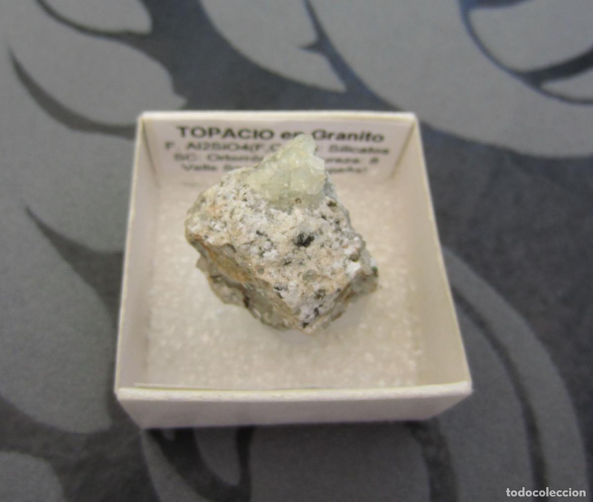 Coleccionismo de minerales: MINERAL TOPACIO EN GRANITO MINERALES EN CAJA 4X4 CM