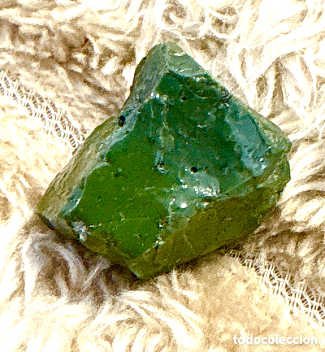 Coleccionismo de minerales: Bloque de Vidrio de Escoria Industrial (&rdquo;Slag Glass&rdquo;) Verde Esmeralda (A&ntilde;os 70-80).