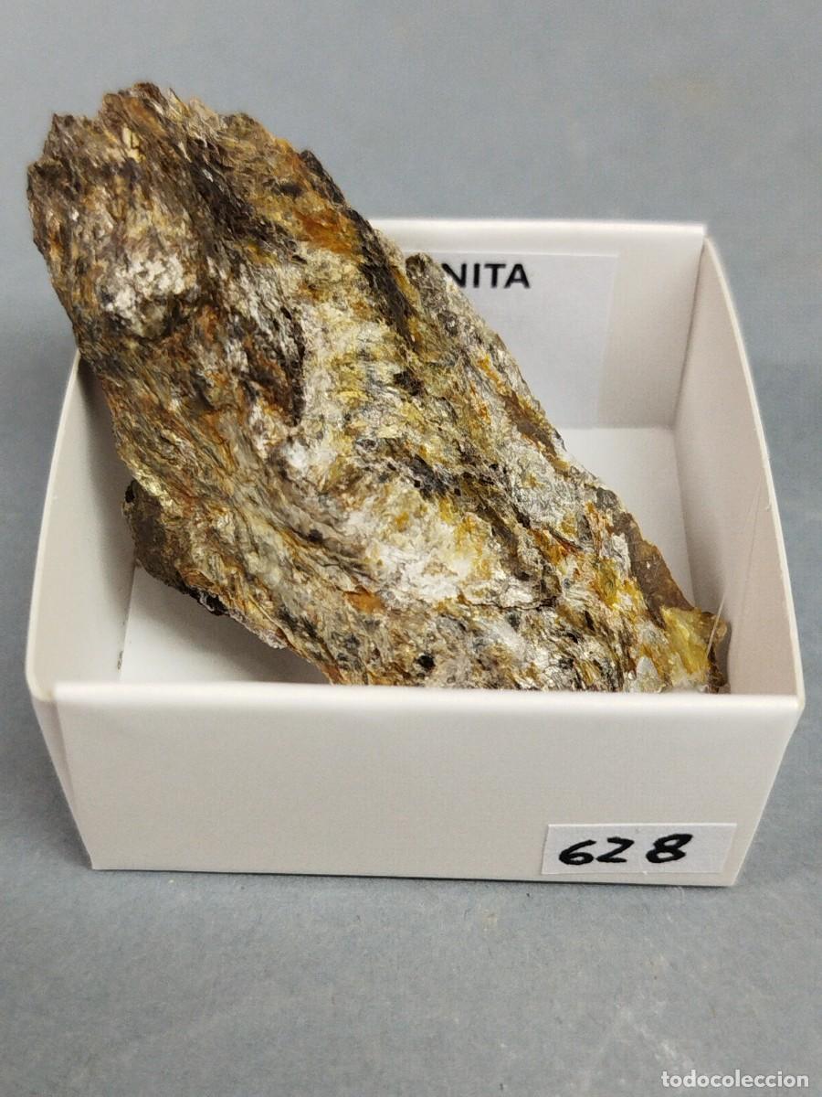 Coleccionismo de minerales: SILLIMANITA- MINERAL. 4X4 . Madrid