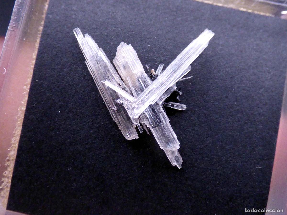 Coleccionismo de minerales: ✅FDMINERALS✅ ⚒️ PROBERTITA ⚒️ Mina Bigadi&ccedil;, Bigadi&ccedil;, Balikesir, Turqu&iacute;a - er37